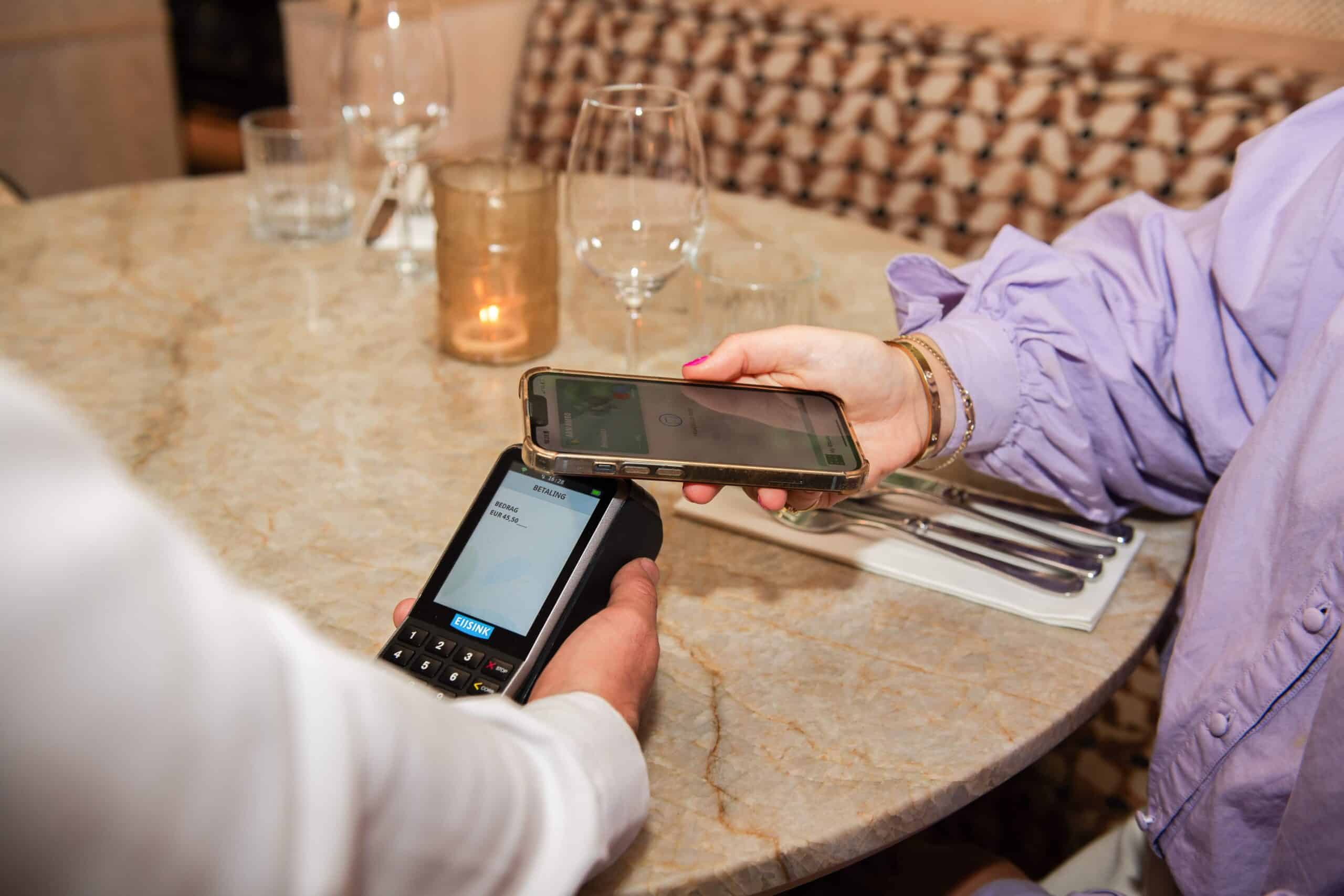 Betalingsverkeer optimaliseren als horecaondernemer? Zo zorg je voor lagere transactiekosten